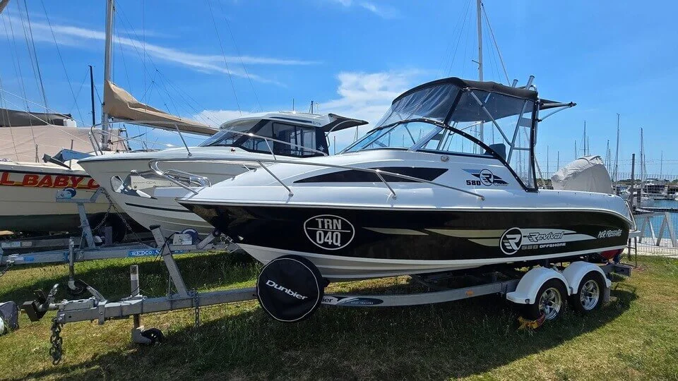 Infinite Marine Brokers – Revival 580 Offshore (1) web